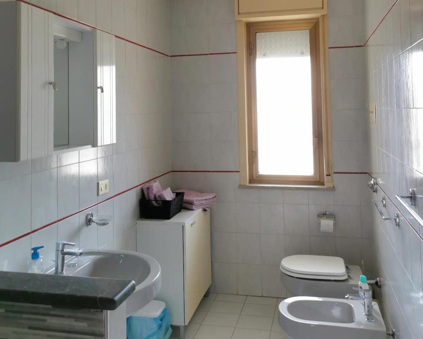 Lorenzo Guest Suite With Free Private Parking-- Cantieri Culturali Palermo Eksteriør billede