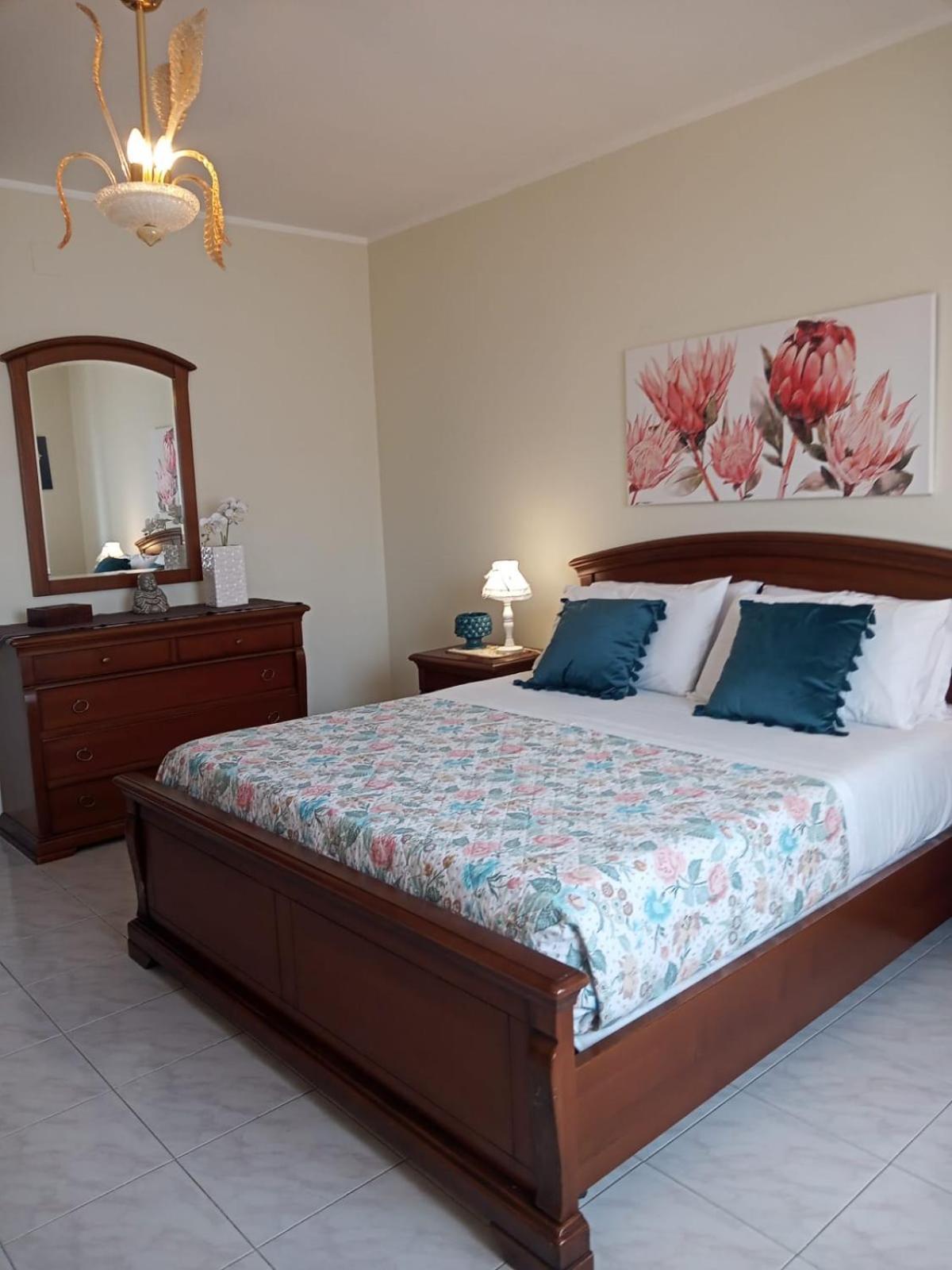 Lorenzo Guest Suite With Free Private Parking-- Cantieri Culturali Palermo Eksteriør billede